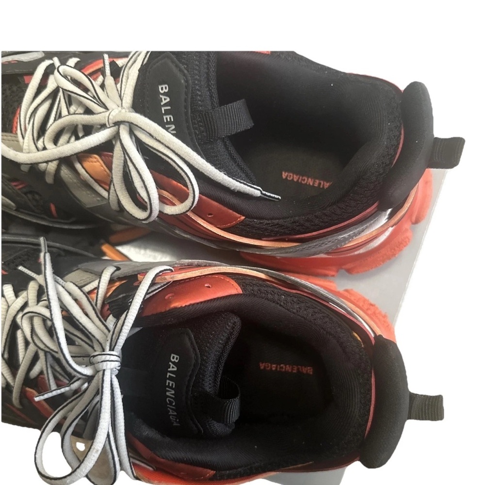 Balenciaga Track Runner Black and Red - Picture 7 of 9